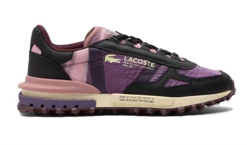 Deportivo LACOSTE modelo 50SFA0080 BLK/PÚRPURA
