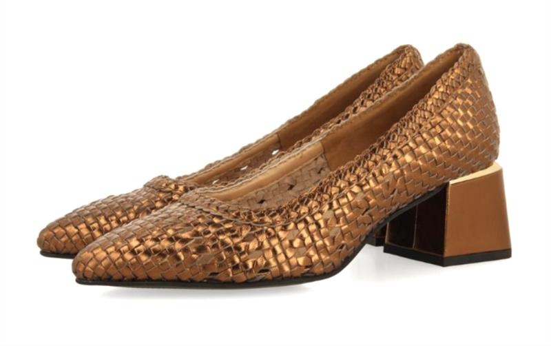 Zapato tacón GIOSEPPO modelo NITRA-73821 BRONCE    